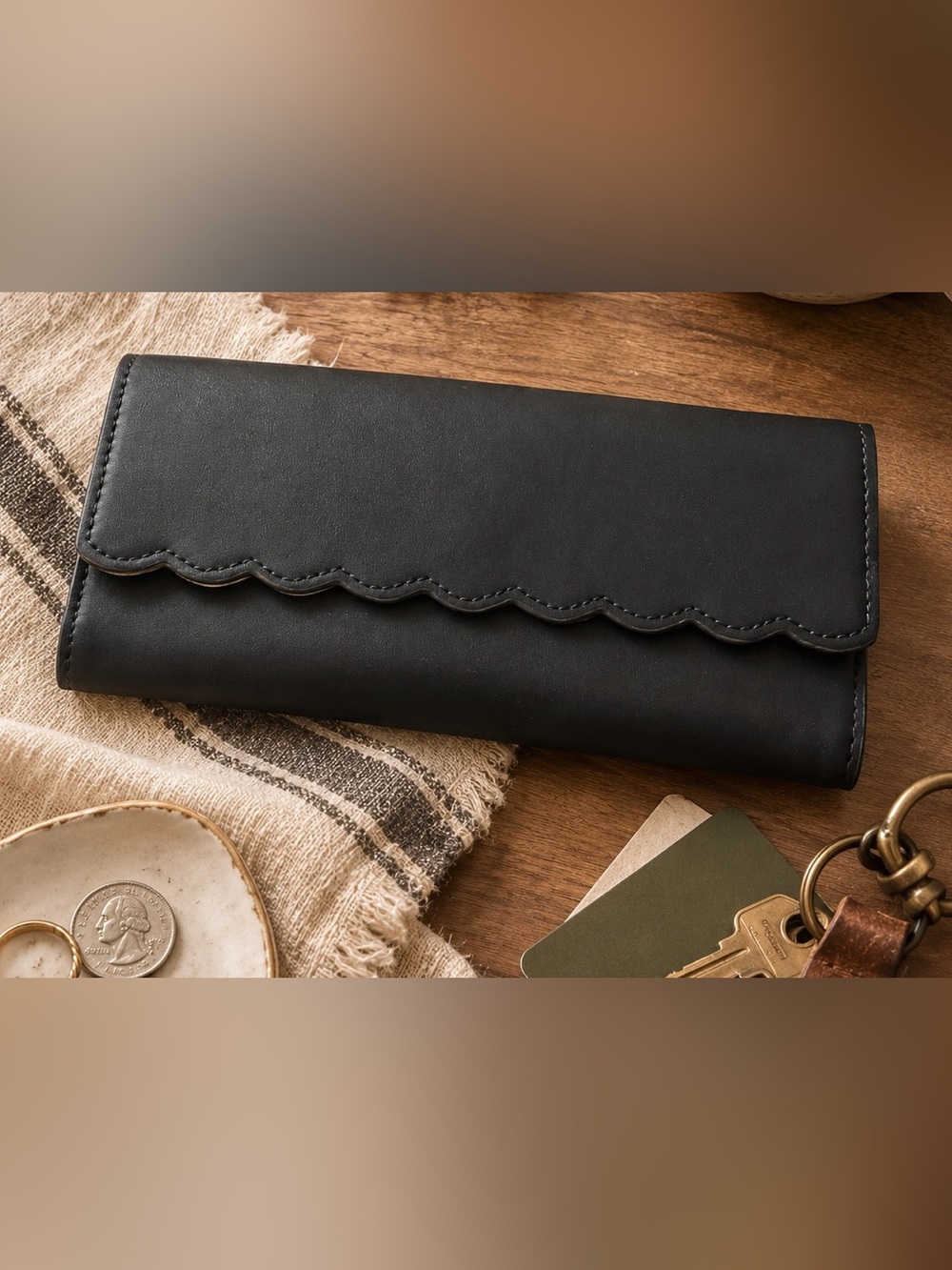 Borsani Scalloped Edge Wallet in Black